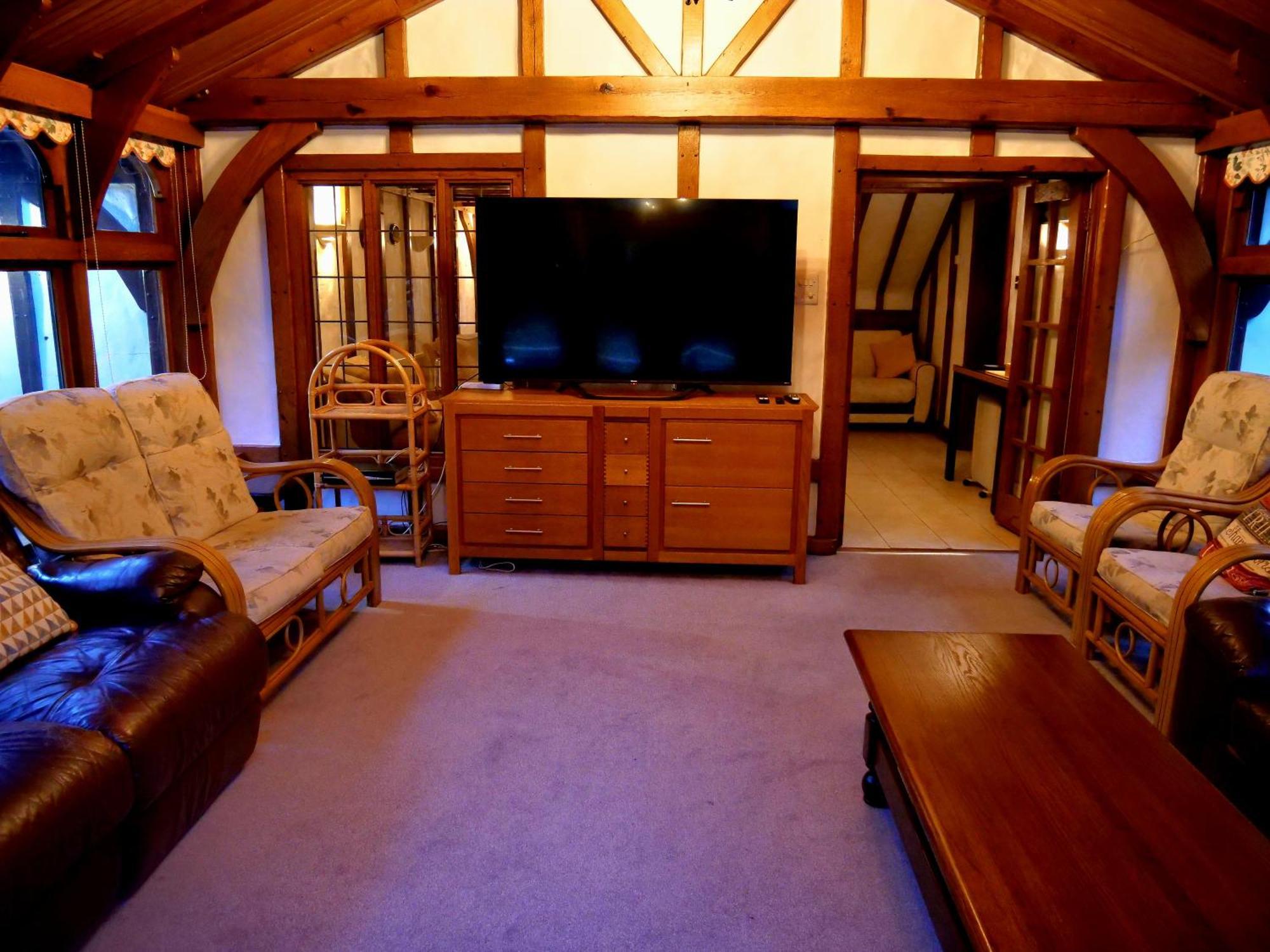 Beautiful Cottage In Brentwood Kelvedon Hatch Экстерьер фото