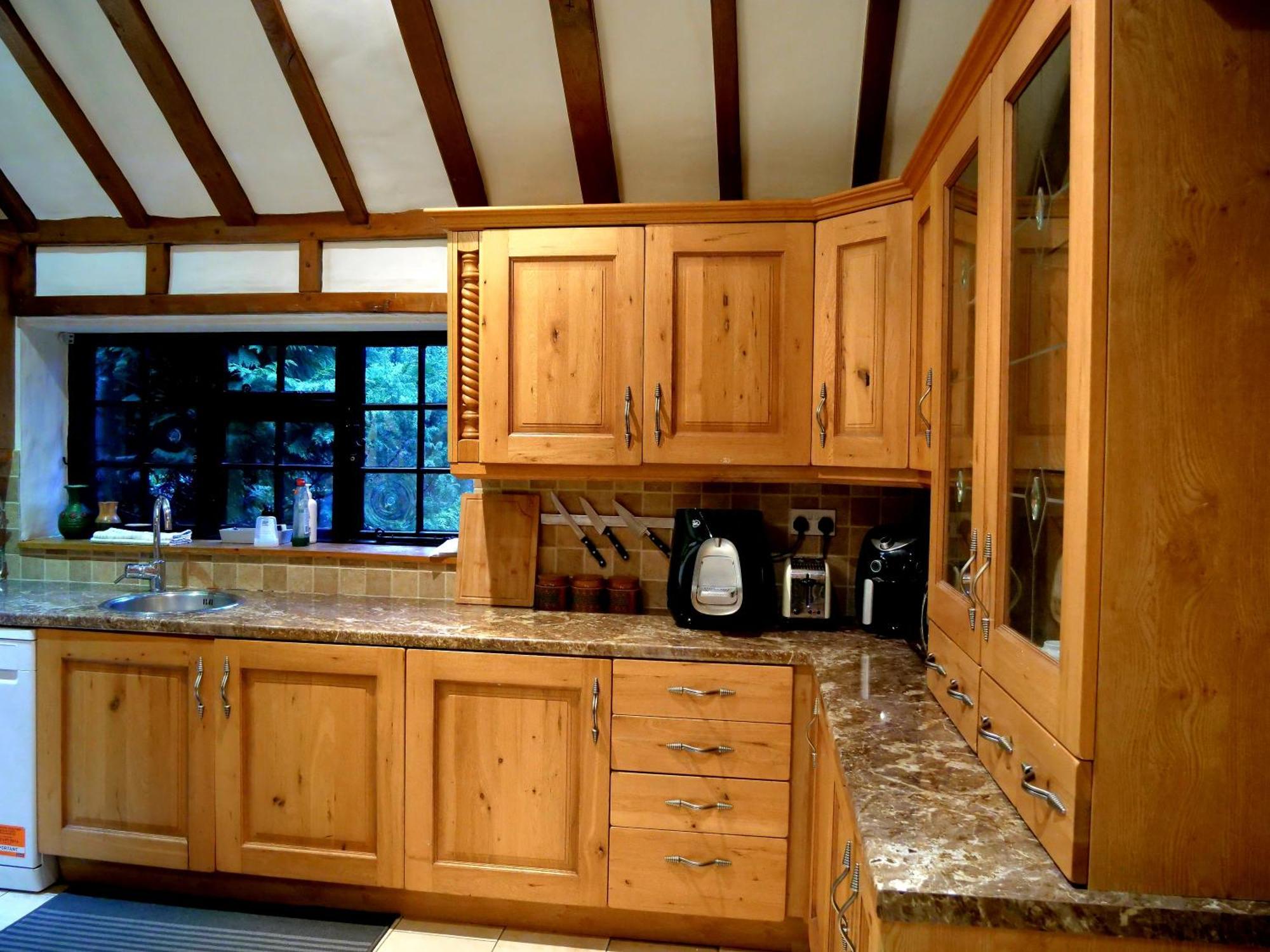 Beautiful Cottage In Brentwood Kelvedon Hatch Экстерьер фото