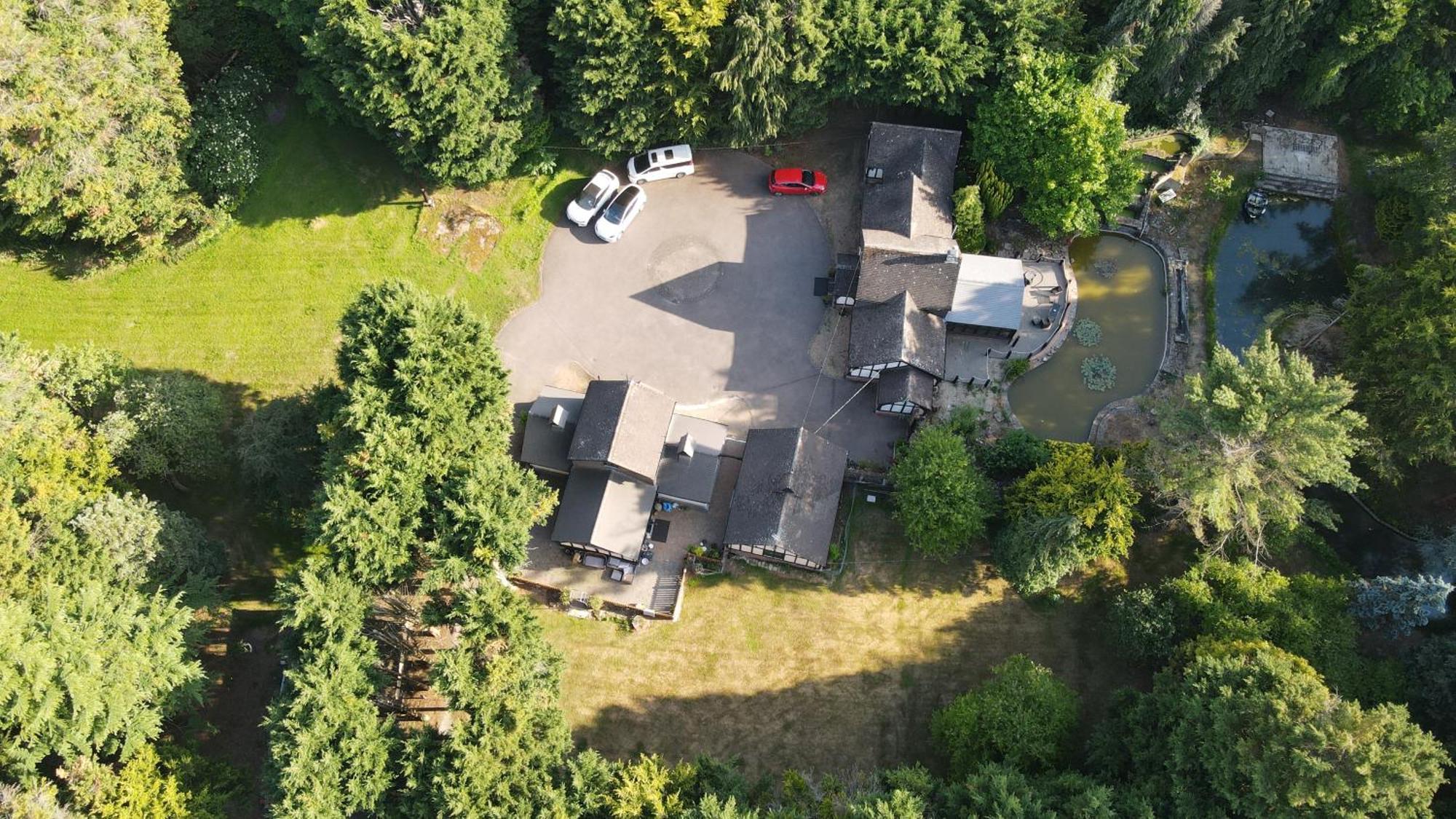 Beautiful Cottage In Brentwood Kelvedon Hatch Экстерьер фото